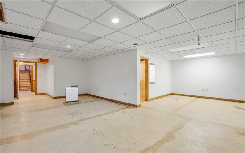 297 Alamae Lakes Road, Washington, 15301, 4 Bedrooms Bedrooms, 14 Rooms Rooms,2.2 BathroomsBathrooms,Residential,For Sale,Alamae Lakes Road,1700831
