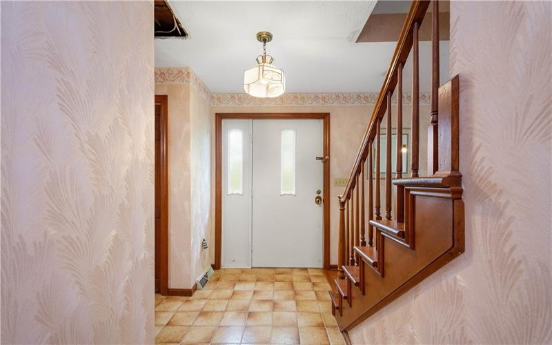 297 Alamae Lakes Road, Washington, 15301, 4 Bedrooms Bedrooms, 14 Rooms Rooms,2.2 BathroomsBathrooms,Residential,For Sale,Alamae Lakes Road,1700831