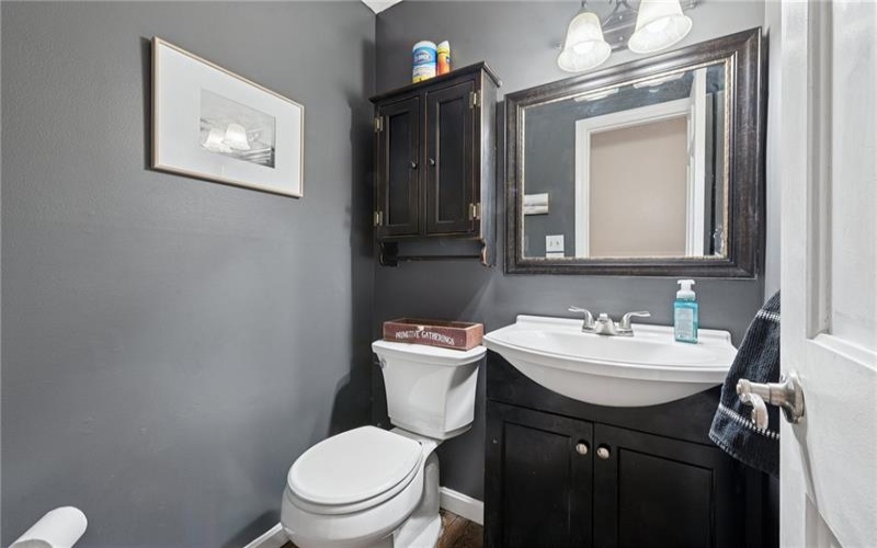 100 Carriage Ct, Canonsburg, 15317, 4 Bedrooms Bedrooms, ,2.1 BathroomsBathrooms,Residential,For Sale,Carriage Ct,1700845