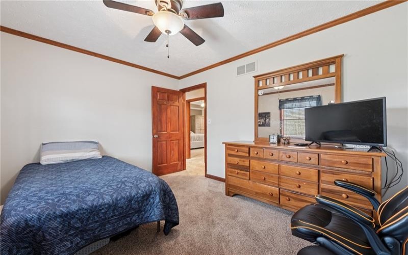 100 Carriage Ct, Canonsburg, 15317, 4 Bedrooms Bedrooms, ,2.1 BathroomsBathrooms,Residential,For Sale,Carriage Ct,1700845