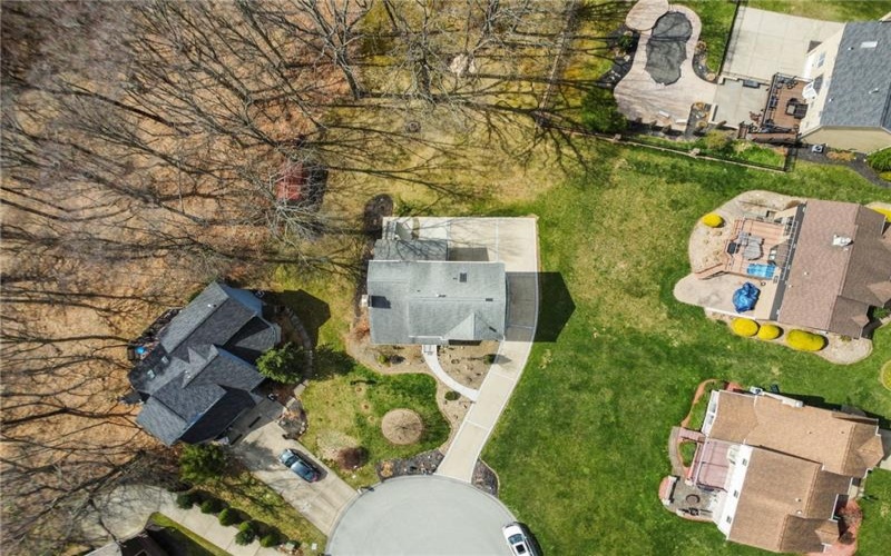 100 Carriage Ct, Canonsburg, 15317, 4 Bedrooms Bedrooms, ,2.1 BathroomsBathrooms,Residential,For Sale,Carriage Ct,1700845