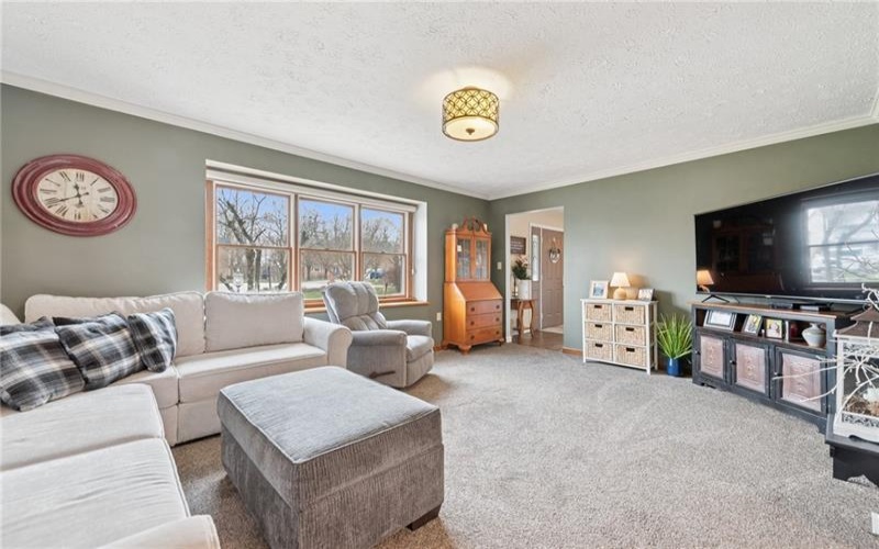 100 Carriage Ct, Canonsburg, 15317, 4 Bedrooms Bedrooms, ,2.1 BathroomsBathrooms,Residential,For Sale,Carriage Ct,1700845