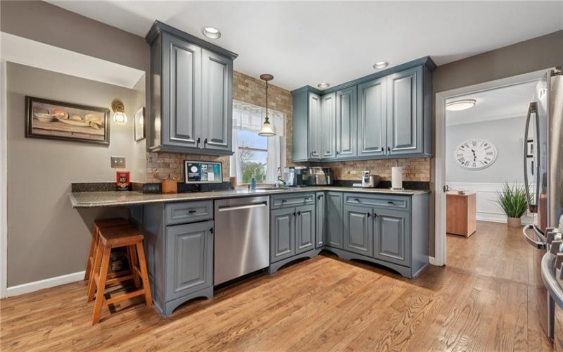 100 Carriage Ct, Canonsburg, 15317, 4 Bedrooms Bedrooms, ,2.1 BathroomsBathrooms,Residential,For Sale,Carriage Ct,1700845