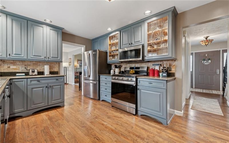 100 Carriage Ct, Canonsburg, 15317, 4 Bedrooms Bedrooms, ,2.1 BathroomsBathrooms,Residential,For Sale,Carriage Ct,1700845