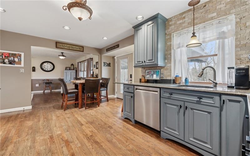 100 Carriage Ct, Canonsburg, 15317, 4 Bedrooms Bedrooms, ,2.1 BathroomsBathrooms,Residential,For Sale,Carriage Ct,1700845