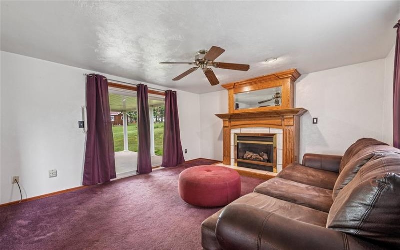 221 Barbara Ln, Connellsville, 15425, 4 Bedrooms Bedrooms, 9 Rooms Rooms,1.1 BathroomsBathrooms,Residential,For Sale,Barbara Ln,1700853