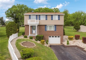 221 Barbara Ln, Connellsville, 15425, 4 Bedrooms Bedrooms, 9 Rooms Rooms,1.1 BathroomsBathrooms,Residential,For Sale,Barbara Ln,1700853