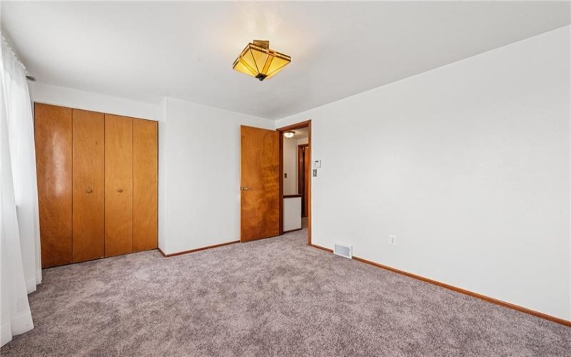 221 Barbara Ln, Connellsville, 15425, 4 Bedrooms Bedrooms, 9 Rooms Rooms,1.1 BathroomsBathrooms,Residential,For Sale,Barbara Ln,1700853