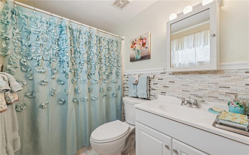 221 Barbara Ln, Connellsville, 15425, 4 Bedrooms Bedrooms, 9 Rooms Rooms,1.1 BathroomsBathrooms,Residential,For Sale,Barbara Ln,1700853