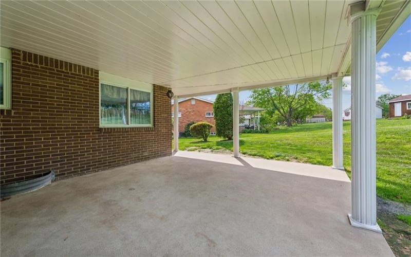 221 Barbara Ln, Connellsville, 15425, 4 Bedrooms Bedrooms, 9 Rooms Rooms,1.1 BathroomsBathrooms,Residential,For Sale,Barbara Ln,1700853