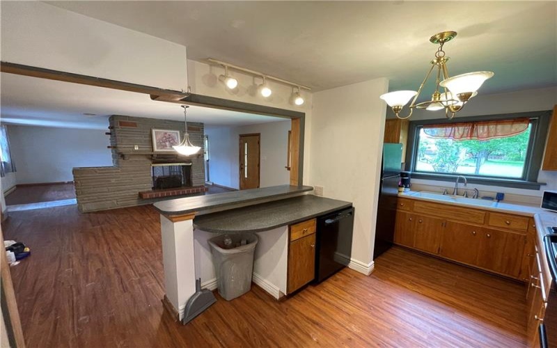 21 Country Club Boulevard, Uniontown, 15401, 3 Bedrooms Bedrooms, 9 Rooms Rooms,2.1 BathroomsBathrooms,Residential,For Sale,Country Club Boulevard,1700859