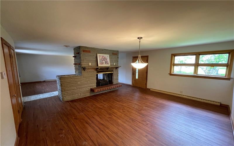 21 Country Club Boulevard, Uniontown, 15401, 3 Bedrooms Bedrooms, 9 Rooms Rooms,2.1 BathroomsBathrooms,Residential,For Sale,Country Club Boulevard,1700859