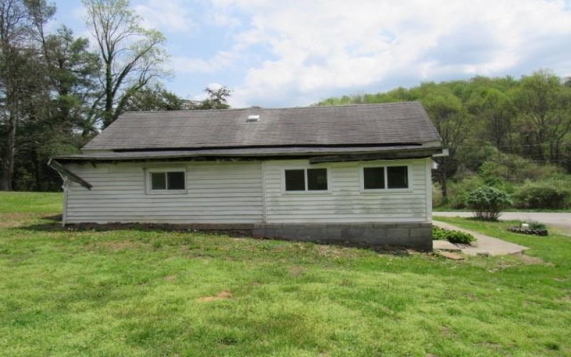 428 Grindstone Road, Grindstone, 15442, 3 Bedrooms Bedrooms, 5 Rooms Rooms,1 BathroomBathrooms,Residential,For Sale,Grindstone Road,1700892