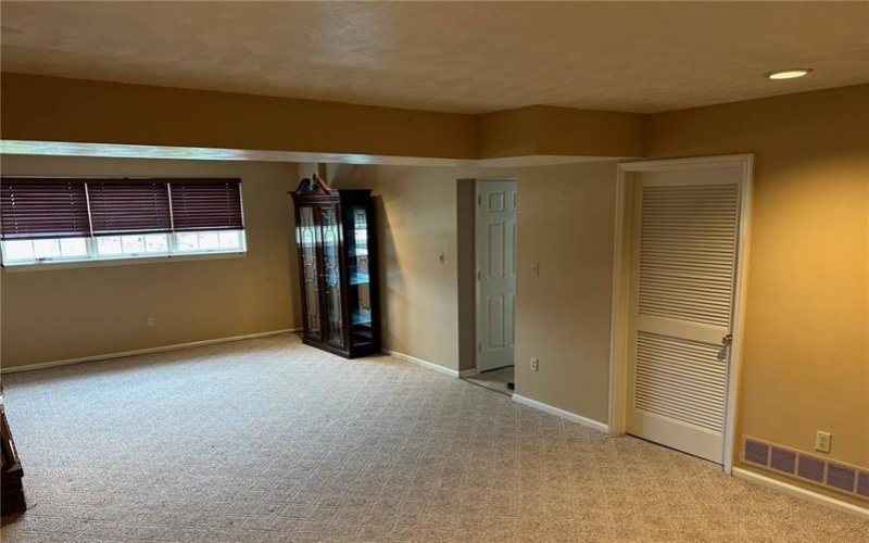 3 Barri Dr, Irwin, 15642, 3 Bedrooms Bedrooms, 7 Rooms Rooms,2.1 BathroomsBathrooms,Residential,For Sale,Barri Dr,1700966