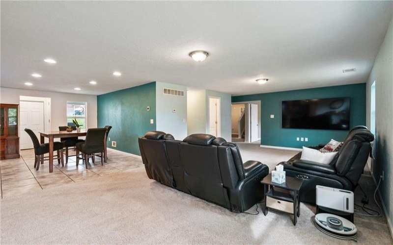107 Florida, Lower Burrell, 15068, 4 Bedrooms Bedrooms, ,2.1 BathroomsBathrooms,Residential,For Sale,Florida,1700968