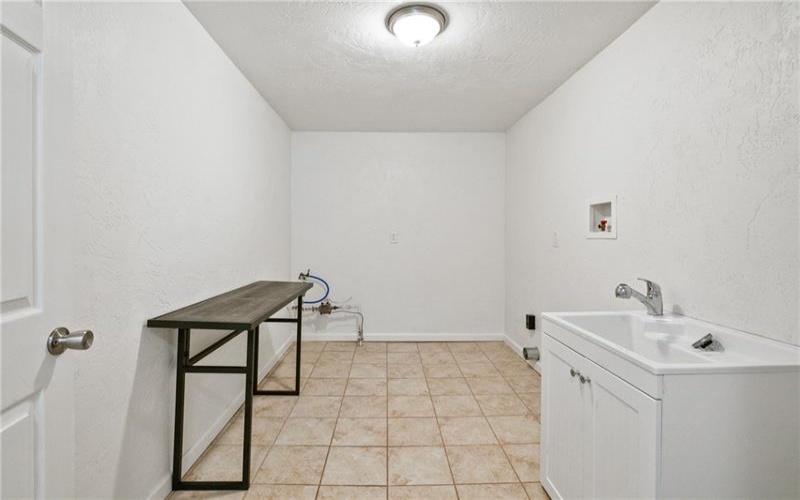 107 Florida, Lower Burrell, 15068, 4 Bedrooms Bedrooms, ,2.1 BathroomsBathrooms,Residential,For Sale,Florida,1700968