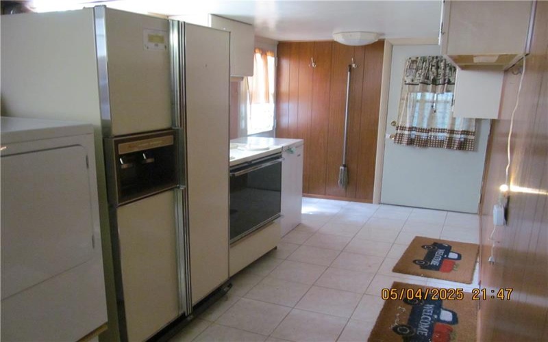 1213 Frank Avenue, Jeannette, 15644, 3 Bedrooms Bedrooms, 10 Rooms Rooms,2 BathroomsBathrooms,Residential,For Sale,Frank Avenue,1700972