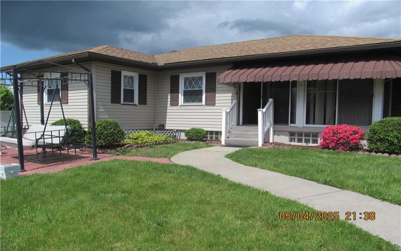 1213 Frank Avenue, Jeannette, 15644, 3 Bedrooms Bedrooms, 10 Rooms Rooms,2 BathroomsBathrooms,Residential,For Sale,Frank Avenue,1700972