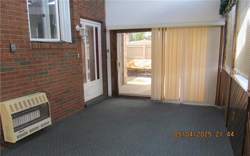 1213 Frank Avenue, Jeannette, 15644, 3 Bedrooms Bedrooms, 10 Rooms Rooms,2 BathroomsBathrooms,Residential,For Sale,Frank Avenue,1700972
