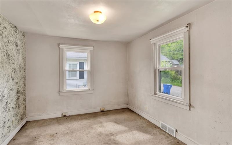 1108 Wills Avenue, Lower Burrell, 15068, 2 Bedrooms Bedrooms, ,1 BathroomBathrooms,Residential,For Sale,Wills Avenue,1700981