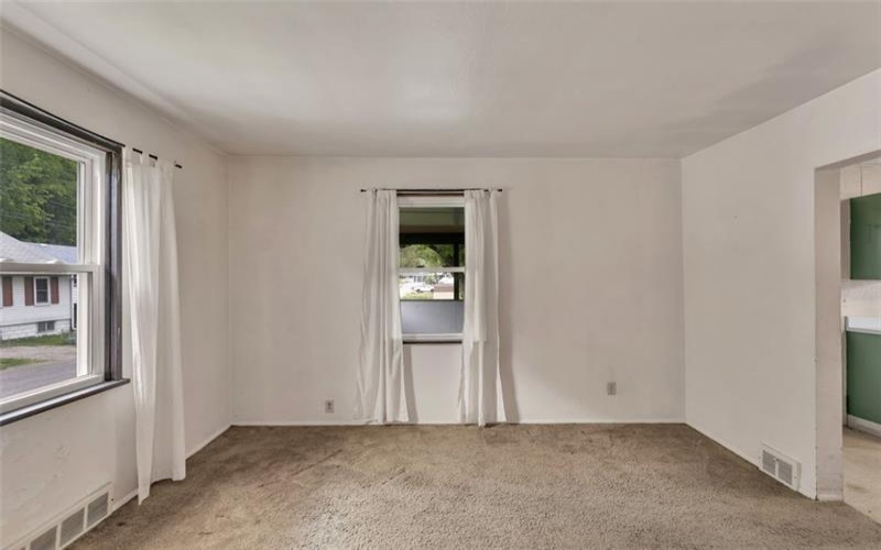 1108 Wills Avenue, Lower Burrell, 15068, 2 Bedrooms Bedrooms, ,1 BathroomBathrooms,Residential,For Sale,Wills Avenue,1700981