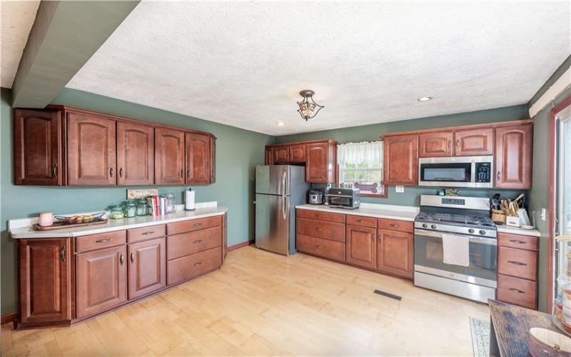 120 Elm Drive, Rices Landing, 15357, 3 Bedrooms Bedrooms, 8 Rooms Rooms,1.1 BathroomsBathrooms,Residential,For Sale,Elm Drive,1697475