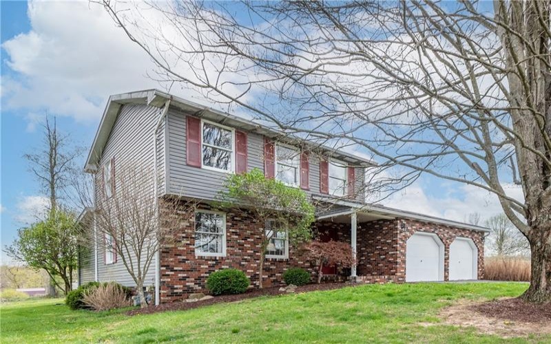 120 Elm Drive, Rices Landing, 15357, 3 Bedrooms Bedrooms, 8 Rooms Rooms,1.1 BathroomsBathrooms,Residential,For Sale,Elm Drive,1697475
