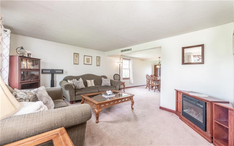 120 Elm Drive, Rices Landing, 15357, 3 Bedrooms Bedrooms, 8 Rooms Rooms,1.1 BathroomsBathrooms,Residential,For Sale,Elm Drive,1697475