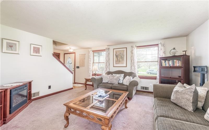 120 Elm Drive, Rices Landing, 15357, 3 Bedrooms Bedrooms, 8 Rooms Rooms,1.1 BathroomsBathrooms,Residential,For Sale,Elm Drive,1697475