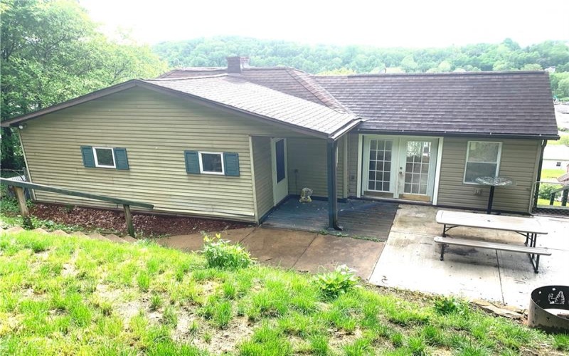 322 4th St, West Newton, 15089, 3 Bedrooms Bedrooms, 7 Rooms Rooms,1 BathroomBathrooms,Residential,For Sale,4th St,1700750