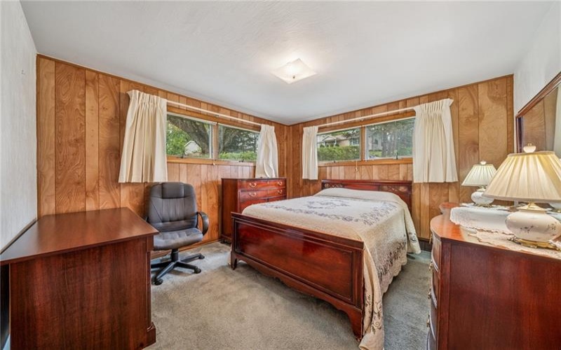 11260 BLUEBIRD DRIVE, Irwin, 15642, 2 Bedrooms Bedrooms, 7 Rooms Rooms,2 BathroomsBathrooms,Residential,For Sale,BLUEBIRD DRIVE,1700833