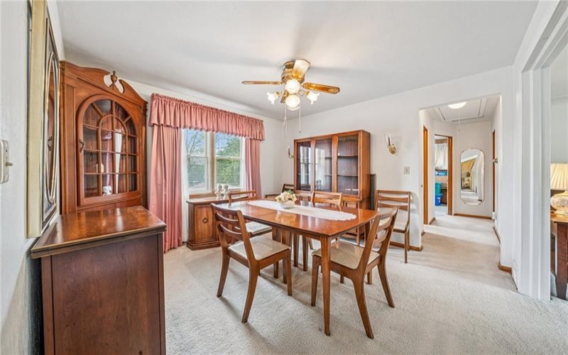 11260 BLUEBIRD DRIVE, Irwin, 15642, 2 Bedrooms Bedrooms, 7 Rooms Rooms,2 BathroomsBathrooms,Residential,For Sale,BLUEBIRD DRIVE,1700833