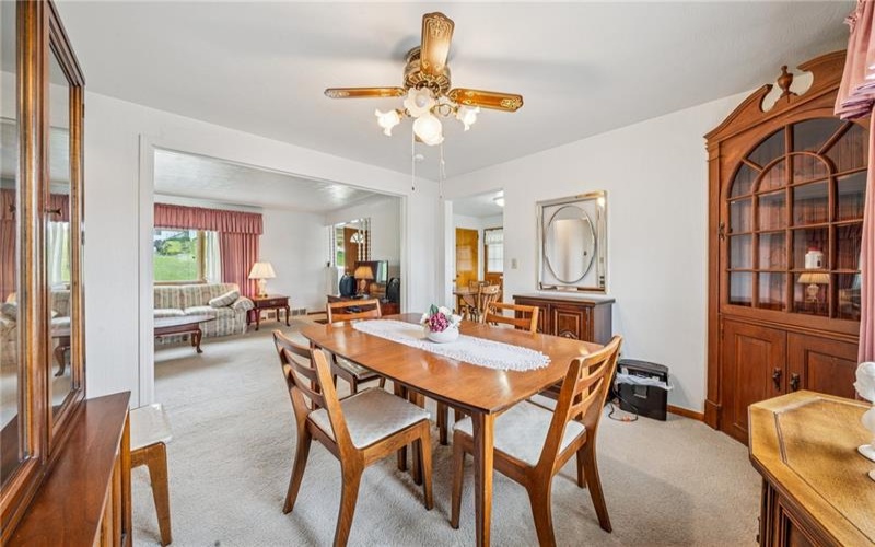 11260 BLUEBIRD DRIVE, Irwin, 15642, 2 Bedrooms Bedrooms, 7 Rooms Rooms,2 BathroomsBathrooms,Residential,For Sale,BLUEBIRD DRIVE,1700833