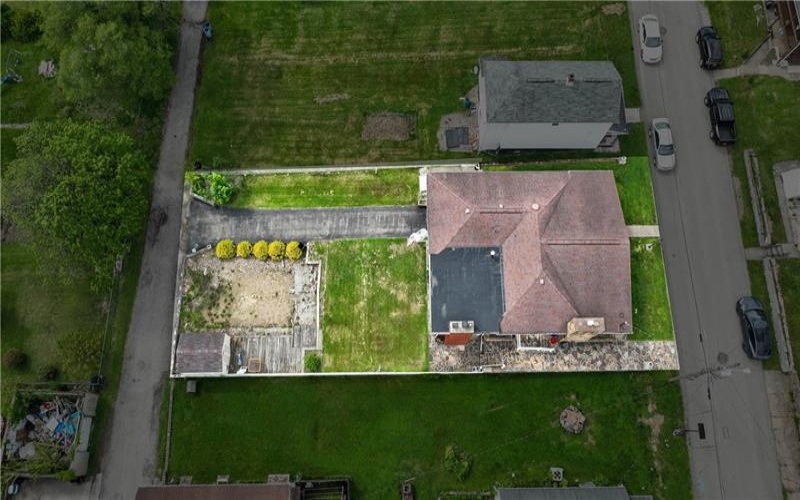 20 Redstone St, Republic, 15475, 3 Bedrooms Bedrooms, 7 Rooms Rooms,2 BathroomsBathrooms,Residential,For Sale,Redstone St,1700841