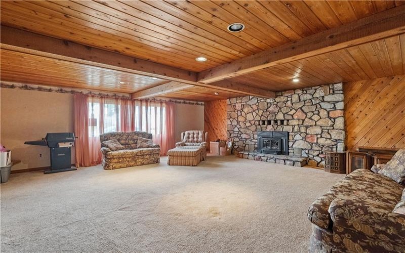 20 Redstone St, Republic, 15475, 3 Bedrooms Bedrooms, 7 Rooms Rooms,2 BathroomsBathrooms,Residential,For Sale,Redstone St,1700841