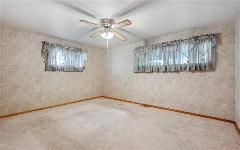 20 Redstone St, Republic, 15475, 3 Bedrooms Bedrooms, 7 Rooms Rooms,2 BathroomsBathrooms,Residential,For Sale,Redstone St,1700841