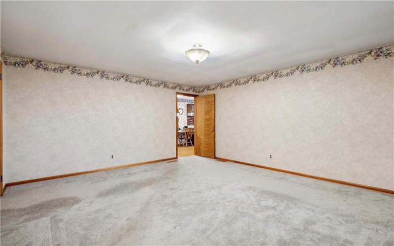 20 Redstone St, Republic, 15475, 3 Bedrooms Bedrooms, 7 Rooms Rooms,2 BathroomsBathrooms,Residential,For Sale,Redstone St,1700841
