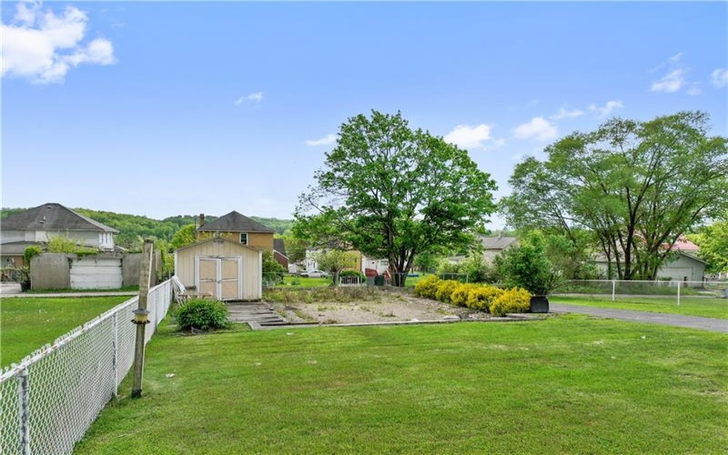 20 Redstone St, Republic, 15475, 3 Bedrooms Bedrooms, 7 Rooms Rooms,2 BathroomsBathrooms,Residential,For Sale,Redstone St,1700841