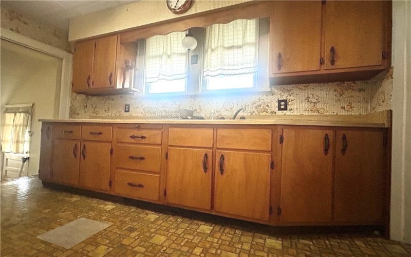 9 Jacob Street, Uniontown, 15401, 2 Bedrooms Bedrooms, 5 Rooms Rooms,1 BathroomBathrooms,Residential,For Sale,Jacob Street,1700909