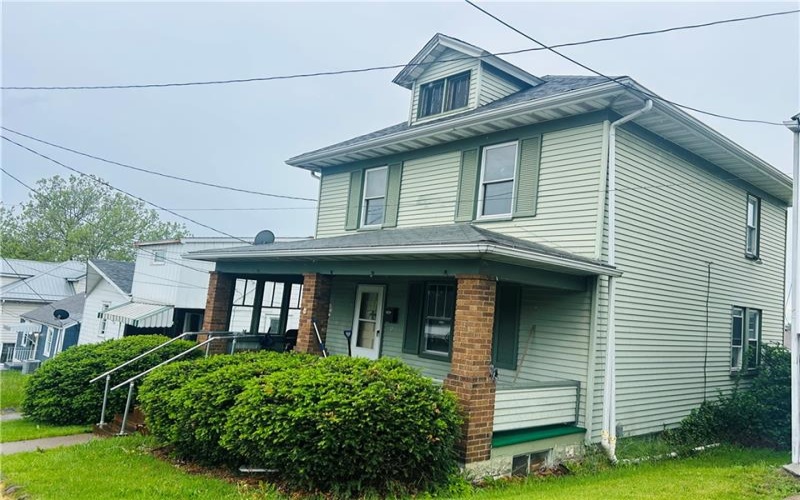 9 Jacob Street, Uniontown, 15401, 2 Bedrooms Bedrooms, 5 Rooms Rooms,1 BathroomBathrooms,Residential,For Sale,Jacob Street,1700909