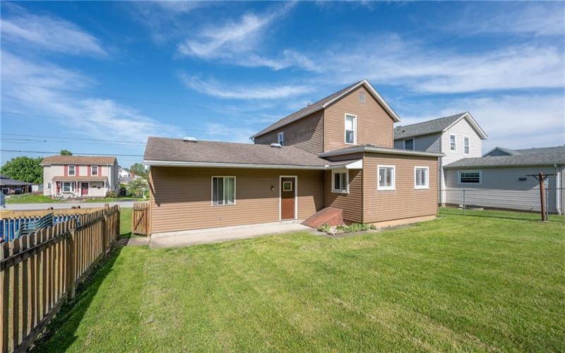 1912 Walnut Dr, Latrobe, 15650, 2 Bedrooms Bedrooms, ,1.1 BathroomsBathrooms,Residential,For Sale,Walnut Dr,1700922