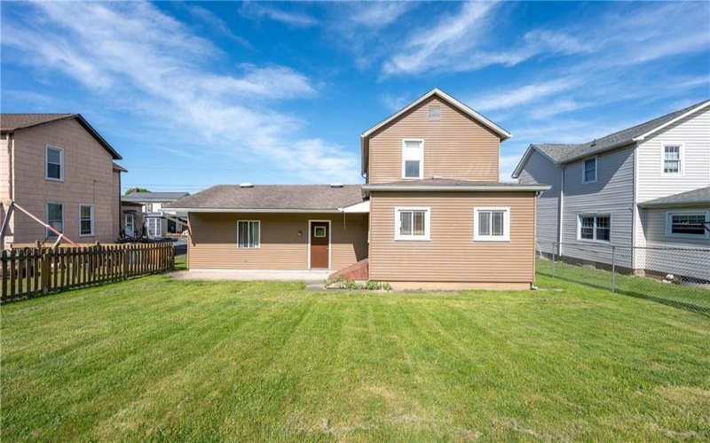 1912 Walnut Dr, Latrobe, 15650, 2 Bedrooms Bedrooms, ,1.1 BathroomsBathrooms,Residential,For Sale,Walnut Dr,1700922