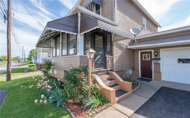 1912 Walnut Dr, Latrobe, 15650, 2 Bedrooms Bedrooms, ,1.1 BathroomsBathrooms,Residential,For Sale,Walnut Dr,1700922