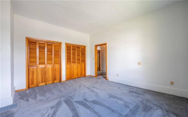 822 Main Street, Berlin, 15530, 4 Bedrooms Bedrooms, 14 Rooms Rooms,2.1 BathroomsBathrooms,Residential,For Sale,Main Street,1700960