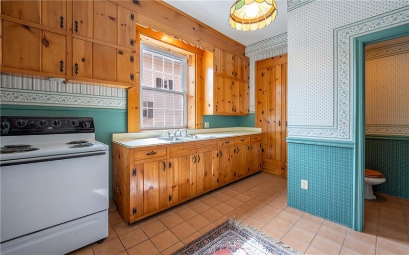 822 Main Street, Berlin, 15530, 4 Bedrooms Bedrooms, 14 Rooms Rooms,2.1 BathroomsBathrooms,Residential,For Sale,Main Street,1700960