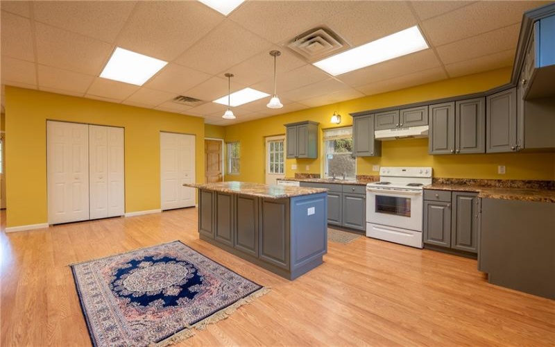 822 Main Street, Berlin, 15530, 4 Bedrooms Bedrooms, 14 Rooms Rooms,2.1 BathroomsBathrooms,Residential,For Sale,Main Street,1700960