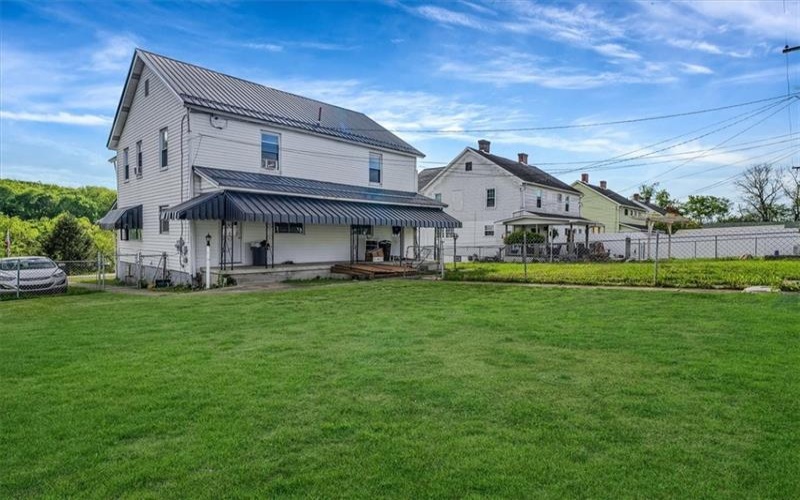 1119 1st St, Grindstone, 15442, ,Multi-unit,For Sale,1st St,1700971