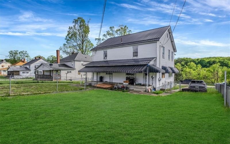 1119 1st St, Grindstone, 15442, ,Multi-unit,For Sale,1st St,1700971