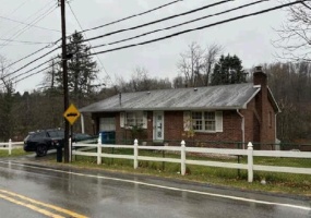 960 Main St, Irwin, 15642, 2 Bedrooms Bedrooms, ,1 BathroomBathrooms,Residential,For Sale,Main St,1700977