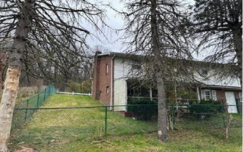 960 Main St, Irwin, 15642, 2 Bedrooms Bedrooms, ,1 BathroomBathrooms,Residential,For Sale,Main St,1700977